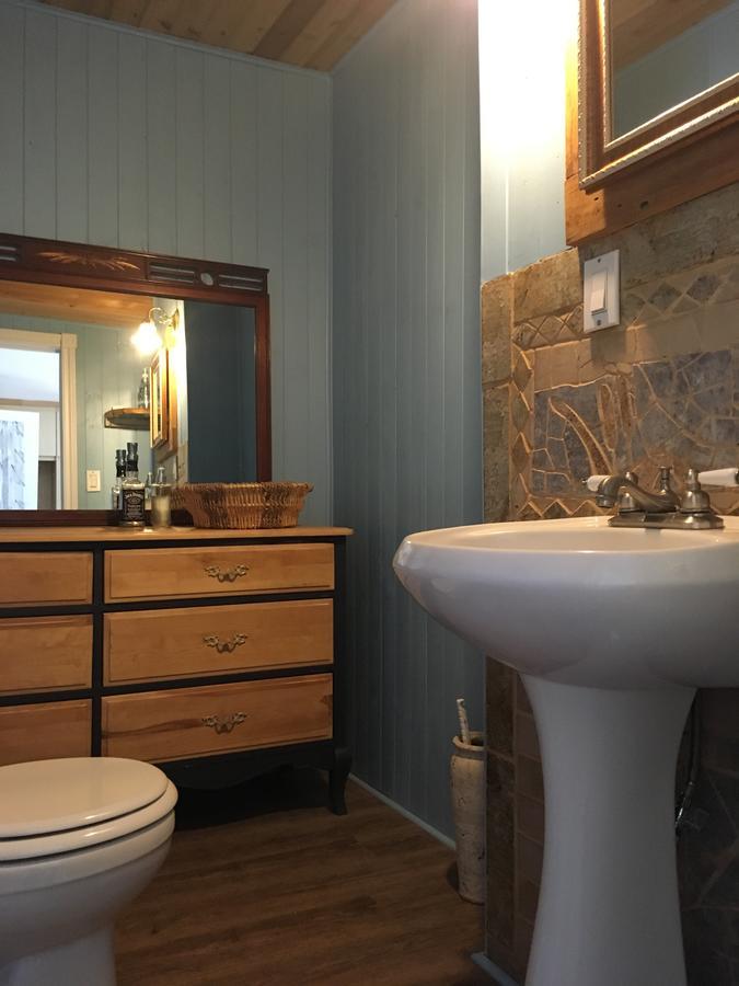 La Chouette Viree Bed and Breakfast Grandes-Bergeronnes Εξωτερικό φωτογραφία
