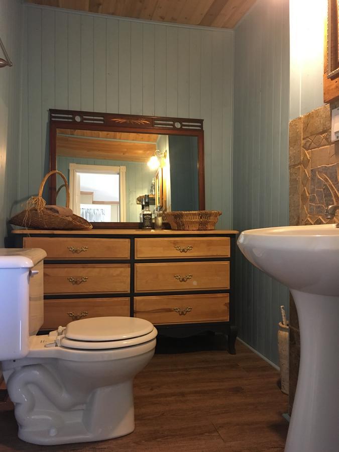 La Chouette Viree Bed and Breakfast Grandes-Bergeronnes Εξωτερικό φωτογραφία